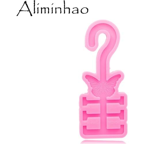 DY0814 Super Glossy DIY Car Hanger Silicone Hutterfly hook up Mold Epoxy Mold , Silicone Mold For Epoxy Resin Making