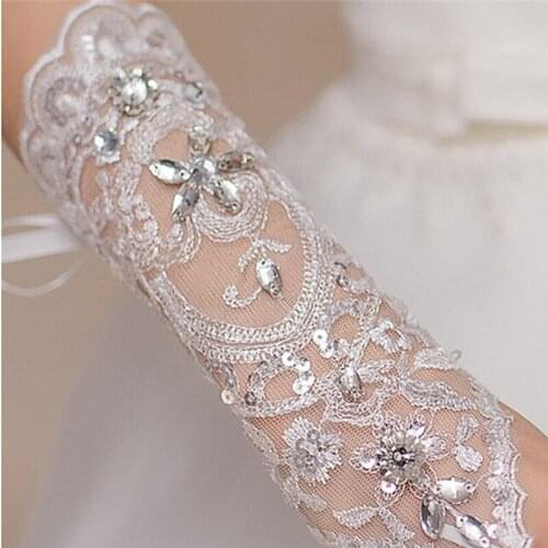 1Pair White Ivory Rhinestone Short Bride Fingerless Lace Gloves Bridal Gloves Accessories Party Acc