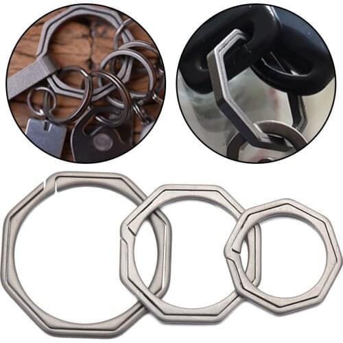 Tool Titanium Alloy Outdoor Super Lightweight Key Rings Keychains Buckle Pendant Male Creativity Gift Man Car Keychain