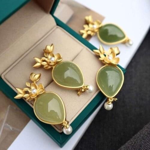 Natural Hetian Jade Qinghai Green Water Drop Pendant S925 Sterling Silver Gold Plated with Inlaid Shell Pearls with Gentle Penda
