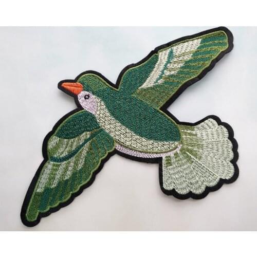 2pcs Flying Bird Applique Embroidered Sew-on Bird Patches For Clothes Bag Big Fashion Sticker Diy Repair Craft Decoration