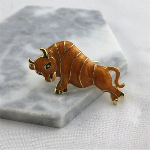 Customized 2021 new year of the ox three-color oil drop alloy creative zodiac ox brooch
