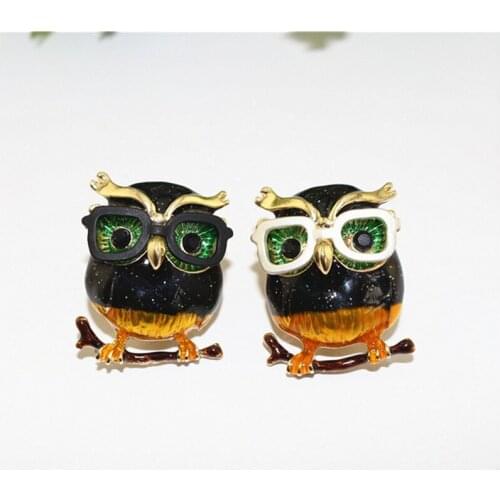 New European and American retro style Enamel wearing glasses pilot owl fashion personality brooch