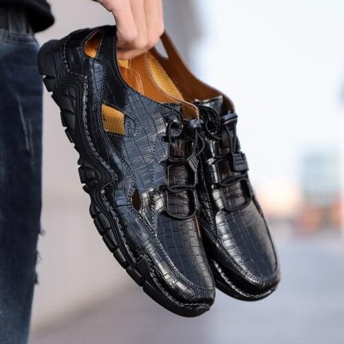 Genuine Leather Men Beach Shoes Summer Sandals Mens Fashion Sandals Outdoor Non-slip Slippers Big Size