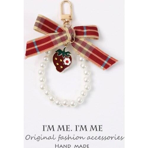 Ins Retro Plaid Bow Cute Strawberry Pearl Chain Keychain Strawberry Pendant Bag Kawaii Accessories Keyring Women Jewelry Gift