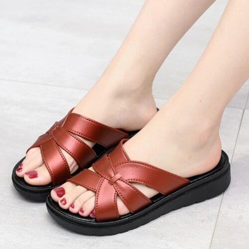 Summer plastic women slippers outdoor wear wedges soft bottom non-slip seaside women sandals and slippers