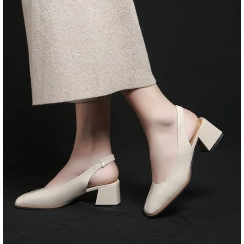 2021 Summer Fashion Dress Shoes Mid-Heel Square Toe Sandals Casual Womens Shoes Wedding Shoes New Style Single Shoes