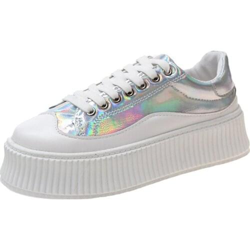 Fashion Womens Platform Shoes Round Toe Lace Up Travel Sneakers Women 2021 New White Thick Bottom Flat Running Shoes Woman