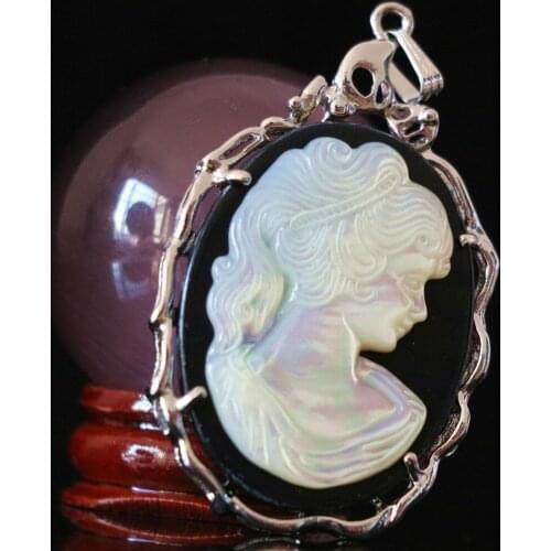 Fashion elegant 35x50mm natural white mother shell oval pendant carving girls picture jewelry B1107