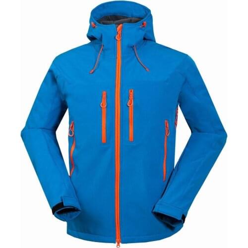 New light version of mens outdoor camping mountaineering sports jacket soft shell jacket