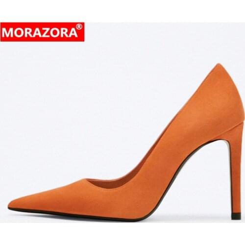 MORAZORA Suede Pumps