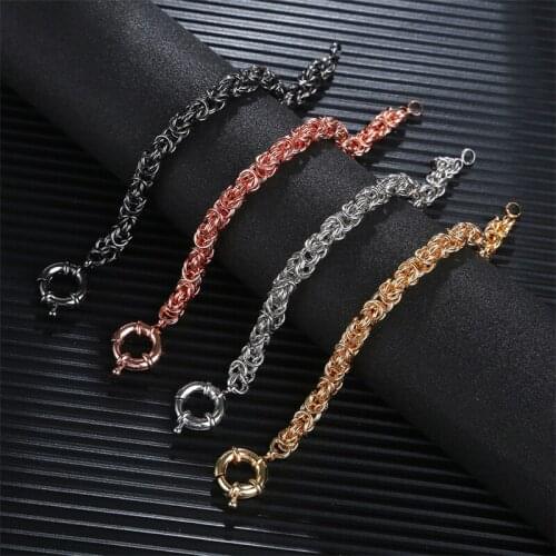 Ins style fashion creative sailor buckle simple stitching fashion personalized twist chain 18K Gold Plated bracelet for women