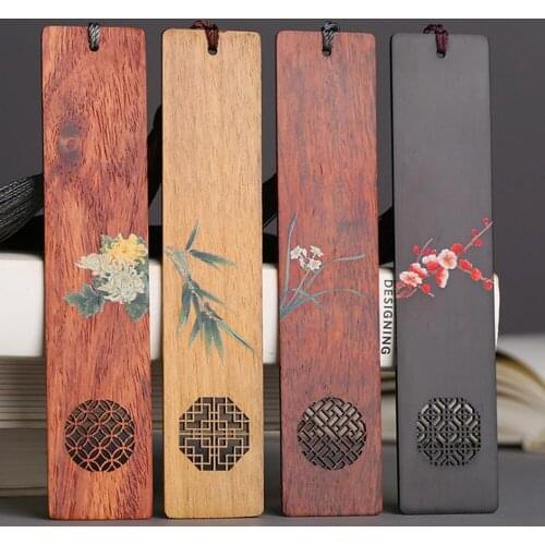 1Set Chinese Style Wood Bookmark Tassel Pendant Flower Painted Hollow Craft Natural Color Luxury Gift for Business Festival