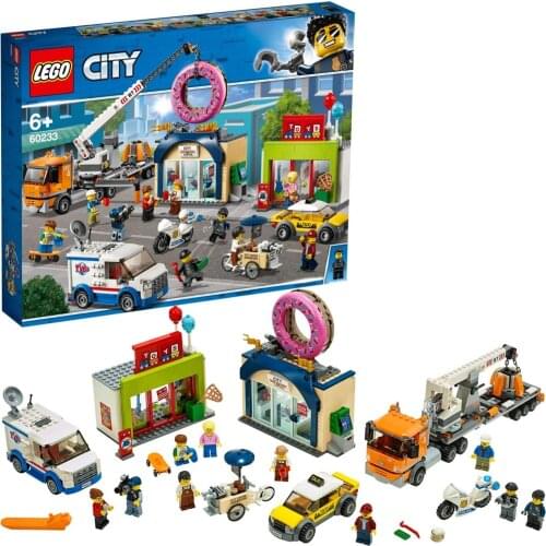 LEGO City Donut Shop Opening 60233 (790 Pieces)
