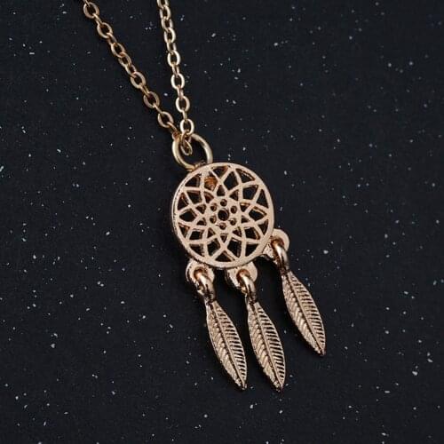2020 New European And American Hand Hot Catching Dream Catcher Feather Clavicle Necklace Ladies Creative Personality Hollow Neck