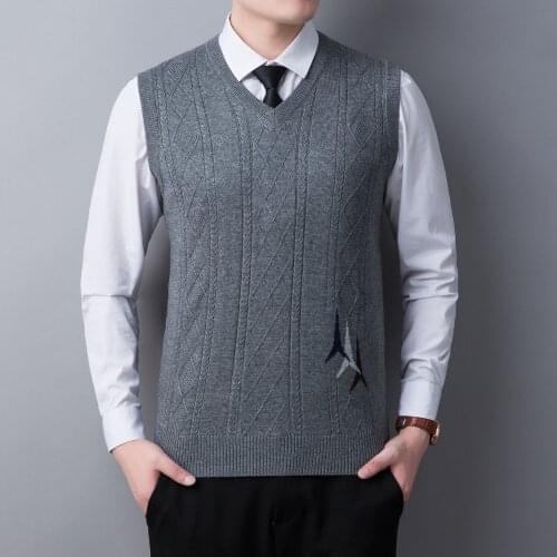 Man Sleeveless Sweater Casual Argyle Cashmere Vest Male Formal V-Neck Jumper Slim Fit Knitwear Pullovers
