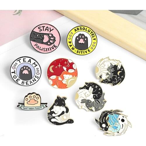 Cats Paw Club Enamel Pin yin-yang black white Flying dragon Rabbit Cat Fish Fox Badge Kitten Brooches Lapel Animal Jewelry Gift
