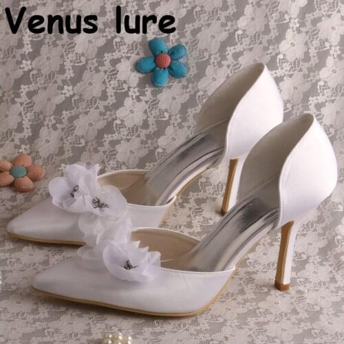 Custom Handmade White High Heel Shoes for Wedding Pointed Toe Flower Shoe Clip