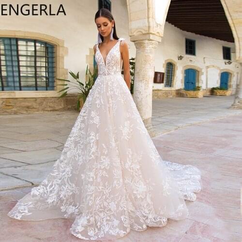 2021 New Elegant A-line Wedding Dress for Bride with V-neck Sleeveless Tassel Applique Lace Tulle Bridal Gowns