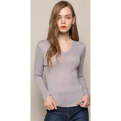 Autumn and winter 2018 new slim 100% wool knitwear Pullover V-Neck Sweater solid color long sleeve bottomer 7072
