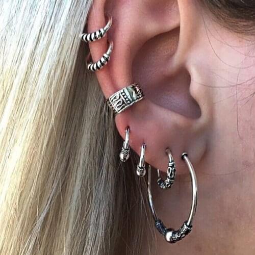 Qinwa Earrings Rings