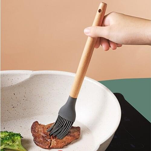 Silicone Cake Baking Brush Food Grade Bread Barbecue Oil Brush Wooden Handle Oil Cream Cookie Pastry Brushes Kitchen Utensils
