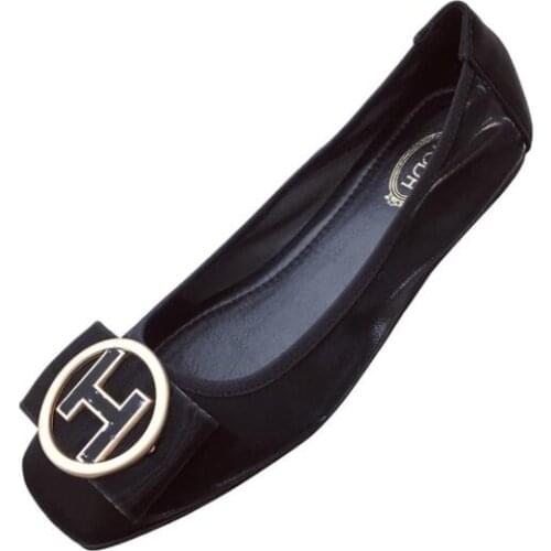 2020 New Shallow Mouth Soft Bottom Scoop Shoes Round Buckle Flat Shoes Square Head Beanie Shoes Large Size Womens Shoes