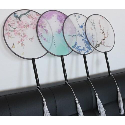 Traditional Retro Style Round Dance Silk Hand Fan Print Portable Decorative Handles Fan Ladies Chinese Hand Fans Wedding Favors