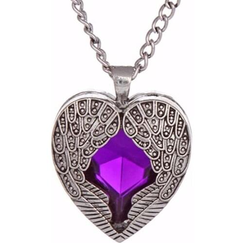 Vintage jewelry pendant necklace carved angel wings love heart long chain necklaces women