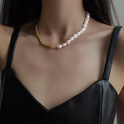 2021 New Ins Pearl Letter Clavicle Chain Neckalces for Women Girls Accessories Pearl Temperament Necklace Female Jewelry Gifts