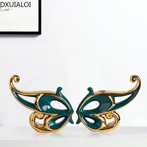 Nordic Light Luxury Creative Decoration Living Room Wine Cabinet Desktop Ornaments Ceramic Crafts Home Decor Accessories Modern