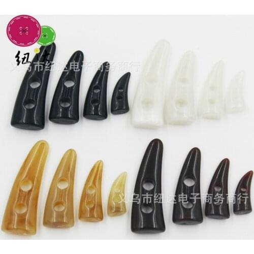 100 PCS/LOT Acrylic PLASTIC Horns Buttons for Baby Women Overcoat Outerwear SEWING ACCESSORIES