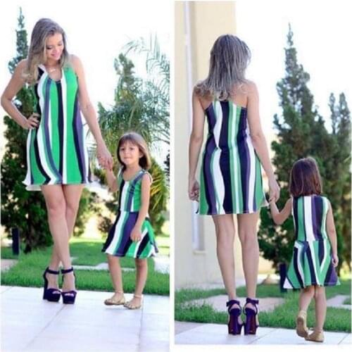 2019 new Mother Daughter Dress Family Matching Clothes Fahsion Women and Girls Striped Dress Family Look Fashion Like Mom