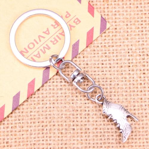 New Fashion Keychain 23x15mm vintage high heeled shoes Pendants DIY Men Jewelry Car Key Chain Souvenir For Gift