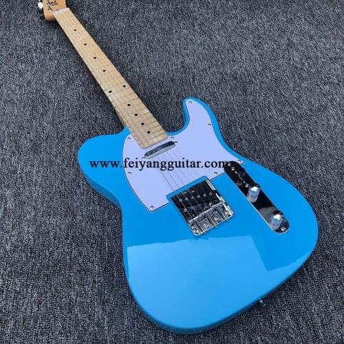 High-quality 6-string electric guitar, sky blue paint, log maple neck, back string, color can be customized, package shipping