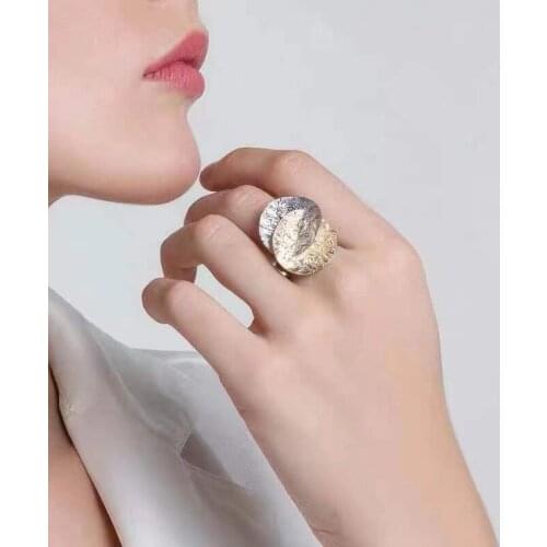 TIMEONLY Vintage oversize dark blue crystal ring Twisted alloy open rings for women ladies statement jewellery party gift Retro