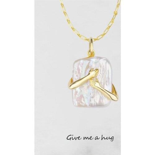 Give Me A Hug Necklace For Women Freshwater Pearl Choker Collares Chain Goth Hand Vintage Necklaces Female Jewelry Bijoux