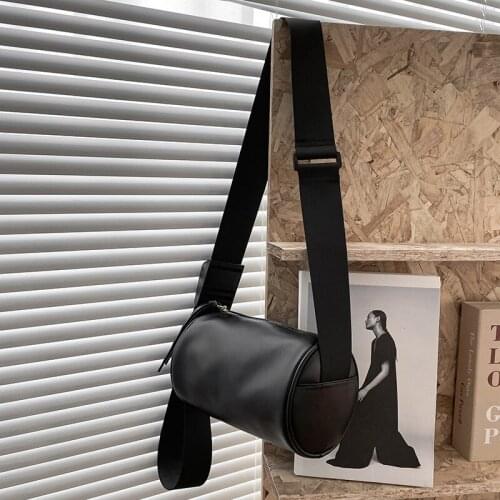 Korean Version of The Wild Fashion Messenger Bag Female 2021 New Wave Simple Pillow Bag Bucket Bag Single Strap Shoulder Bag