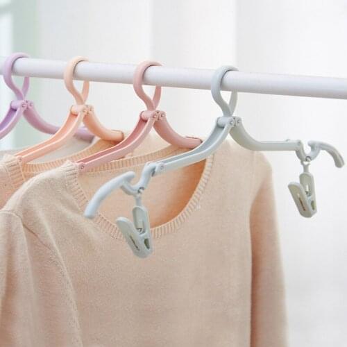 Multifunctional clothes hanger travel folding clothes hanger portable retractable travel business trip home underwear clip sock