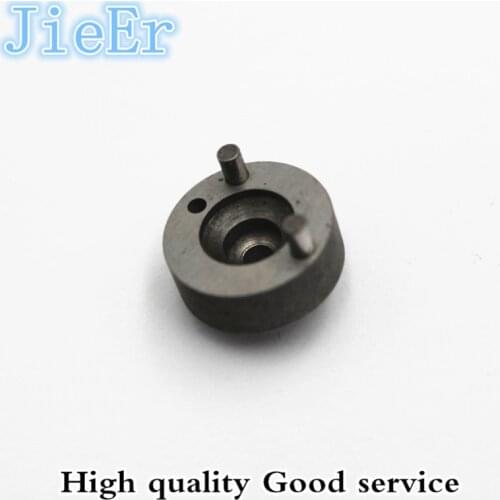 Injector intermediate block camel (17.8-7) dimension cylindrical diameter: 17.8 mm thickness 7 mm Transition plate of injector