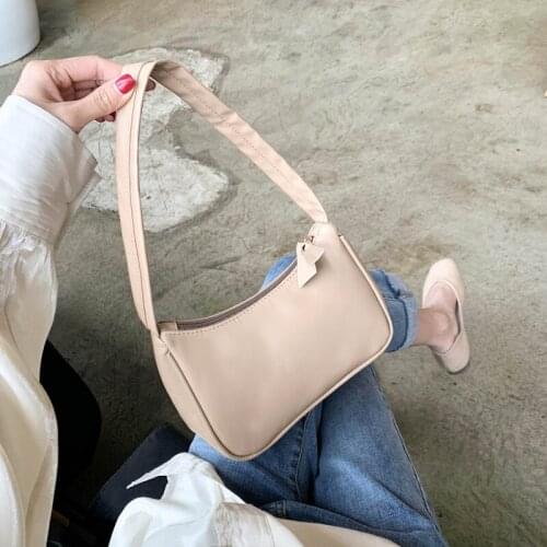 A small bag with a mobile phone 2020 new Chao Korean version of the underarm bag with a one-shoulder fashion retro tote bag