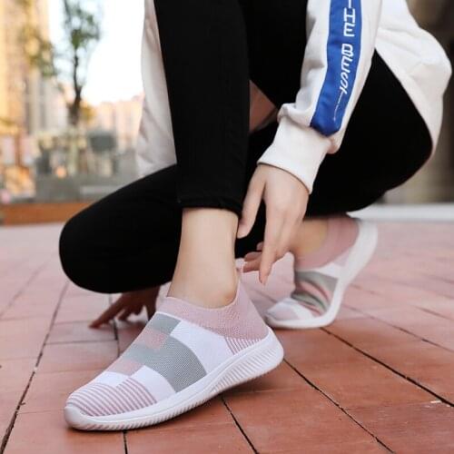 Summer Vulcanized Shoes Women Sneakers Air Mesh Breathable Socks Shoes Platform Sneakers Slip-on Flat Footwear Chaussure Femme