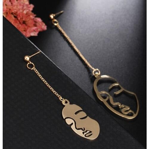 2018 New Arrival Abstract Stylish Hollow Out Face Dangle Earrings Girls Statement Drop Earrings Statement Earrings A04