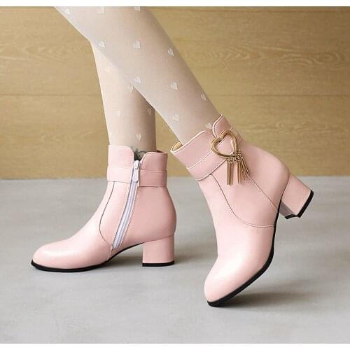 Metal Love Tassel Chain Cute Female Ankle Boots Round Head Thick With Pearl String Sweet Autumn New Short Tube Shoes
