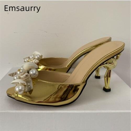 Bohemian Style Shell Pearl Flower Sandals Women Unique Flamingo Metal High Heel Slingbacks Patent Leather Summer Mules Lady