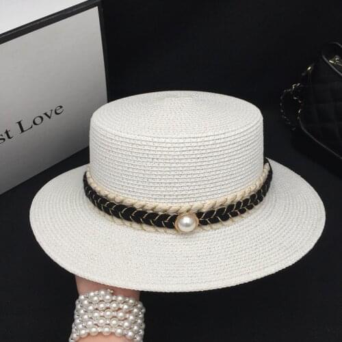 Summer new French celebrities straw hat flat pearl hat wide brim sun hat fashion is prevented bask