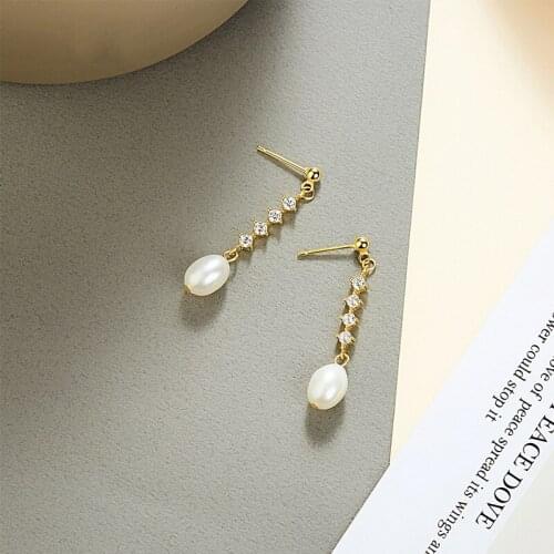 Exquisite Pearl Drop Earrings Elegant Jewelry Inlay Shiny Zircon Minimalist Gold Earrings For Women Engagement Party Couple Gift