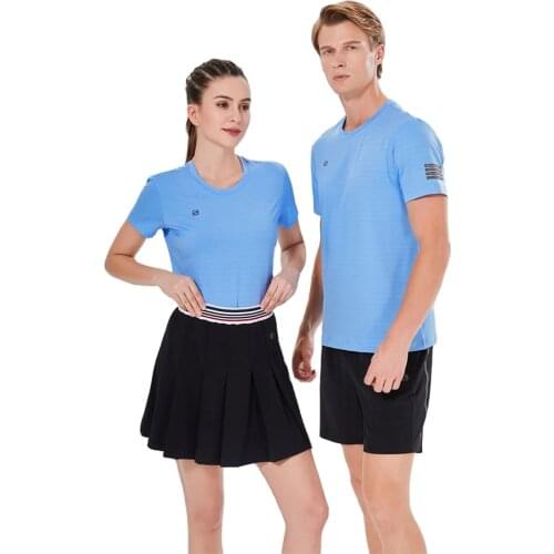 High quality cool Quick Dry 100% polyester Unisex Running T-Shirt Sports Wear shirts Fitness track suit with reflective strip