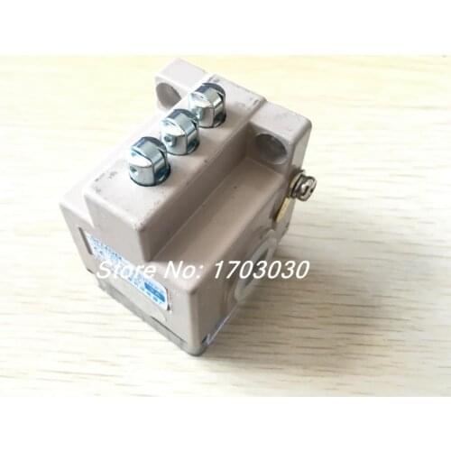 JW2-11Z/3 3NO 3NC SPDT Momentary Five Parallel Roller Limit Switch