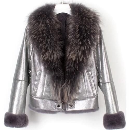 Winter new rabbit fur fur coat raccoon fur collar female short locomotive pearl shiny real fur coat2020
